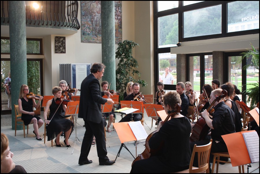 051-101-IMG_3747.JPG (155 KB)