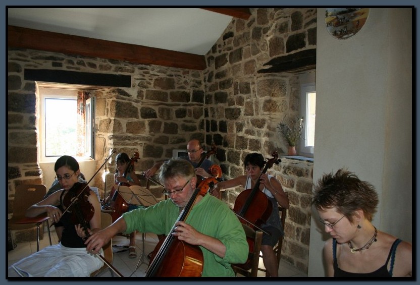 IMG_8134.jpg (111 KB)