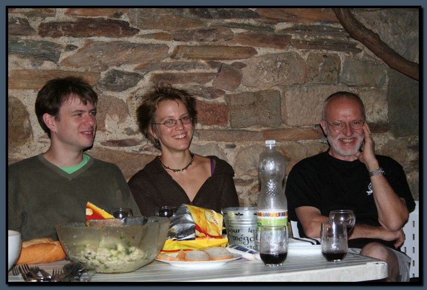 IMG_8476.jpg (130 KB)