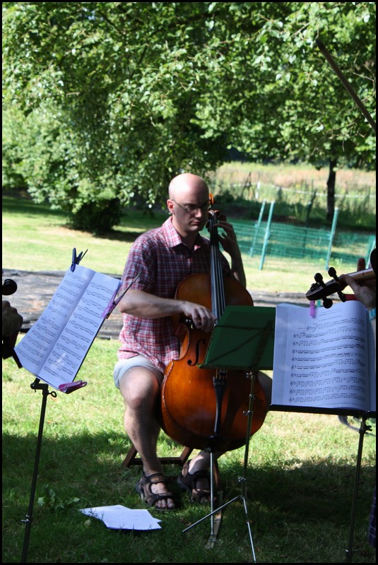 014_IMG_2532.jpg (155 KB)