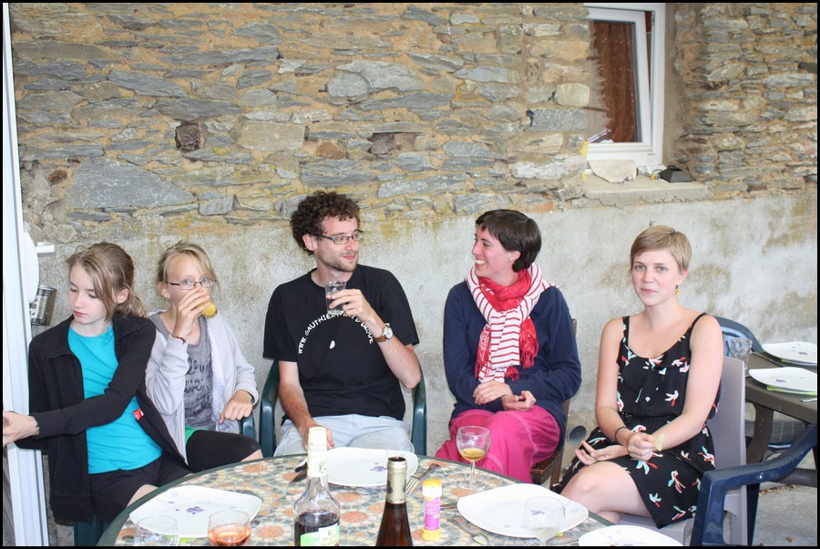 228_IMG_2656.JPG (179 KB)