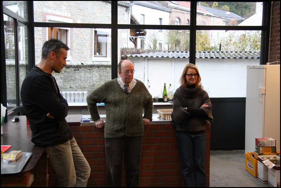 IMG_1027.JPG (142 KB)