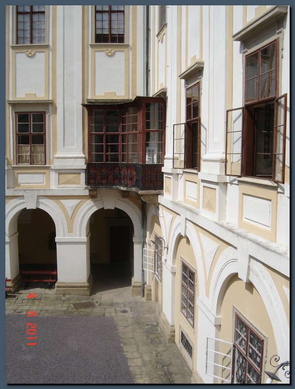 510_00175780ML CIMI Tchequie Kromeriz chateau Sissi aout2011.JPG (127 KB)